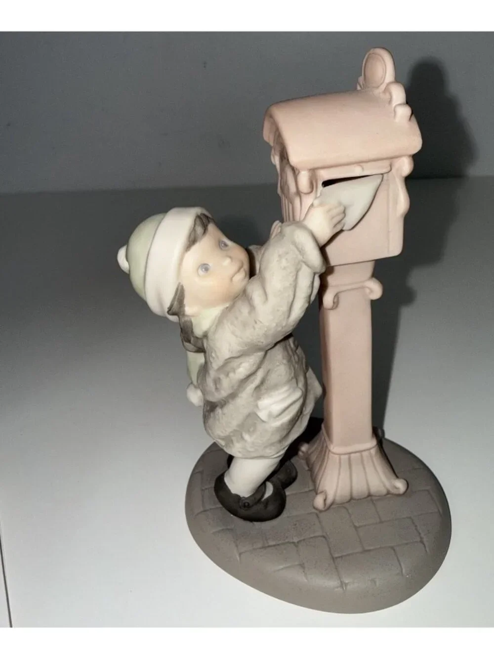VTG Kim Anderson Pretty As A Picture Figurine Sending Warmest Wishes #284424 '97